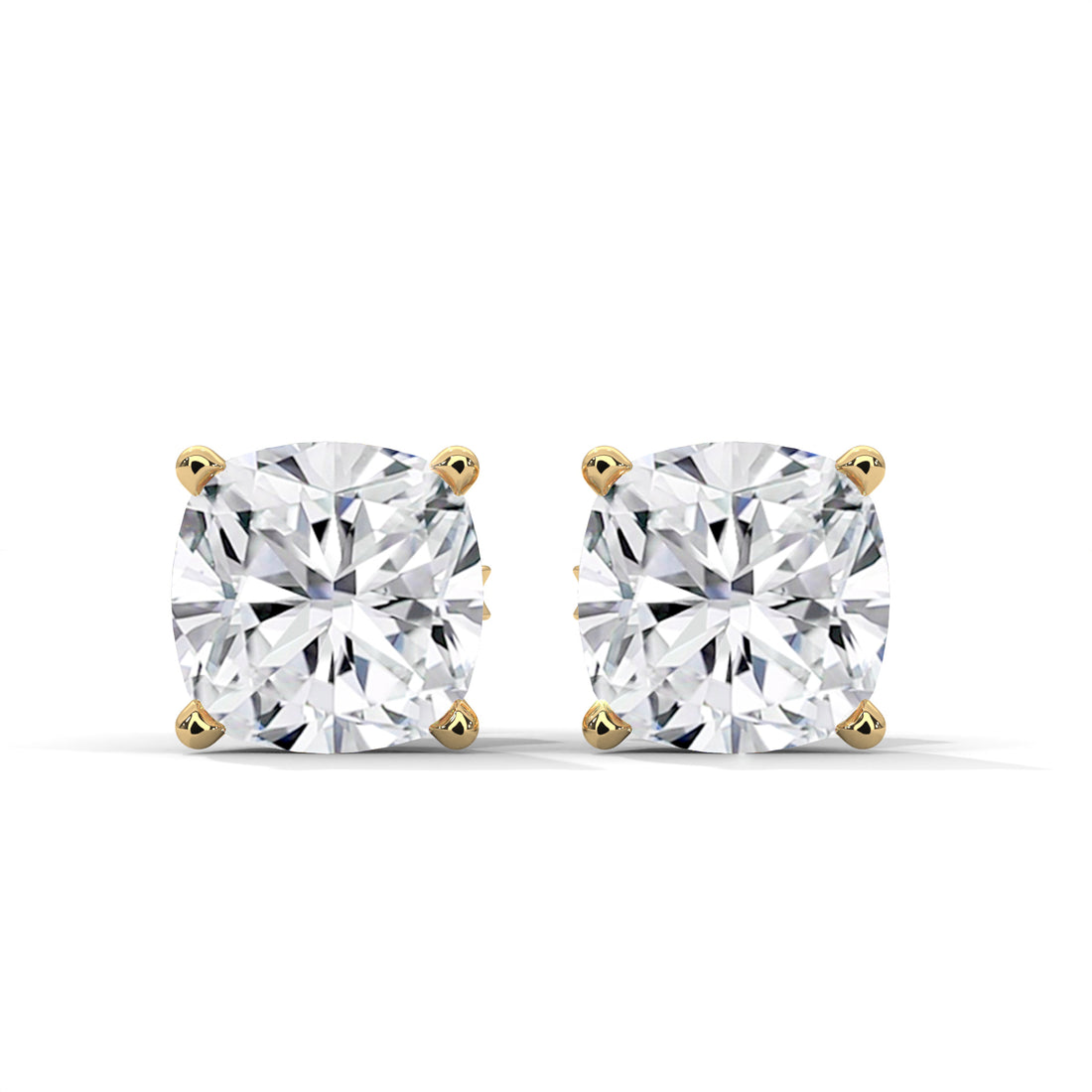 Cushion-cut diamond stud earrings in Yellow Gold – front view