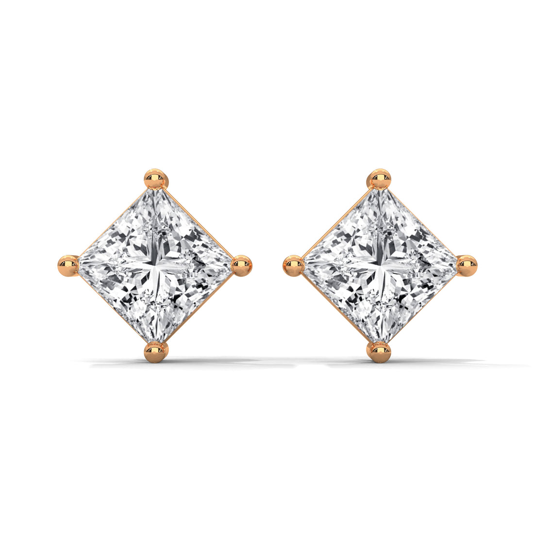 Princess-cut diamond stud earrings in Yellow Gold – front view